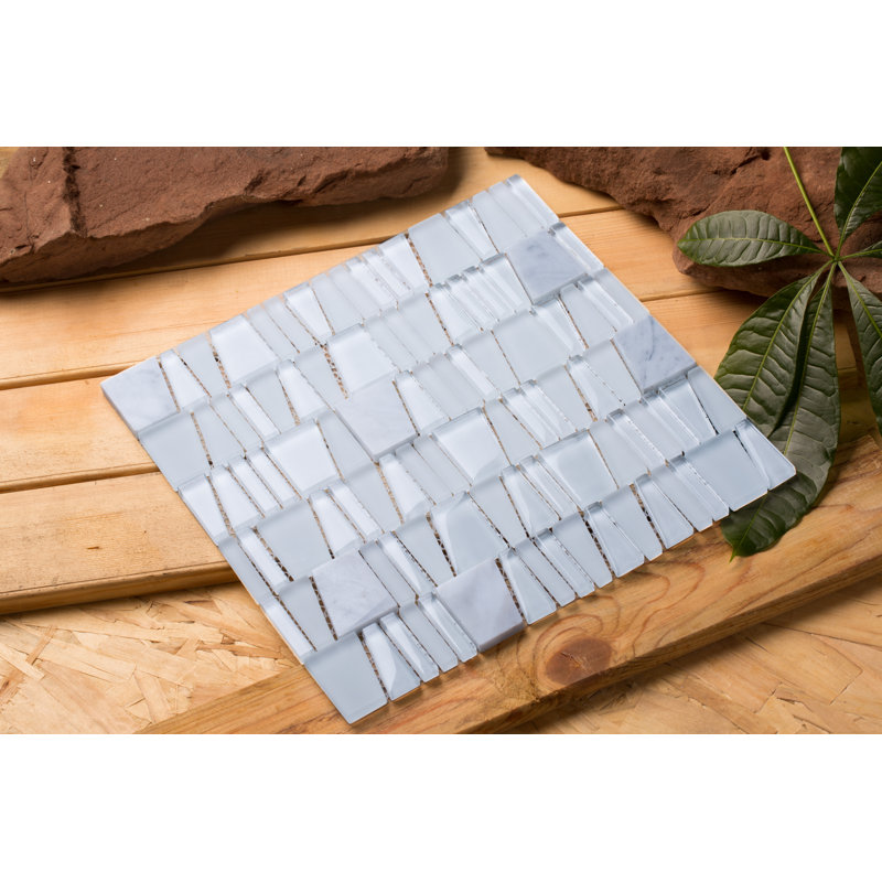 Carrelage mural de mosaïque aléatoire en pierre naturelle / verre Avery, Blanc