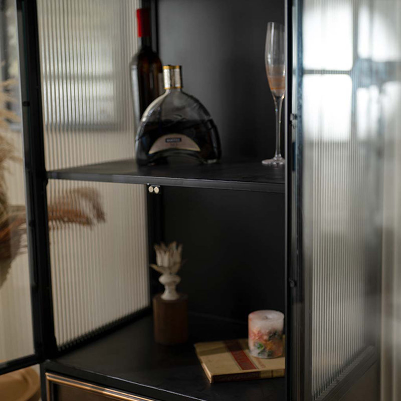 Vitrine en fer