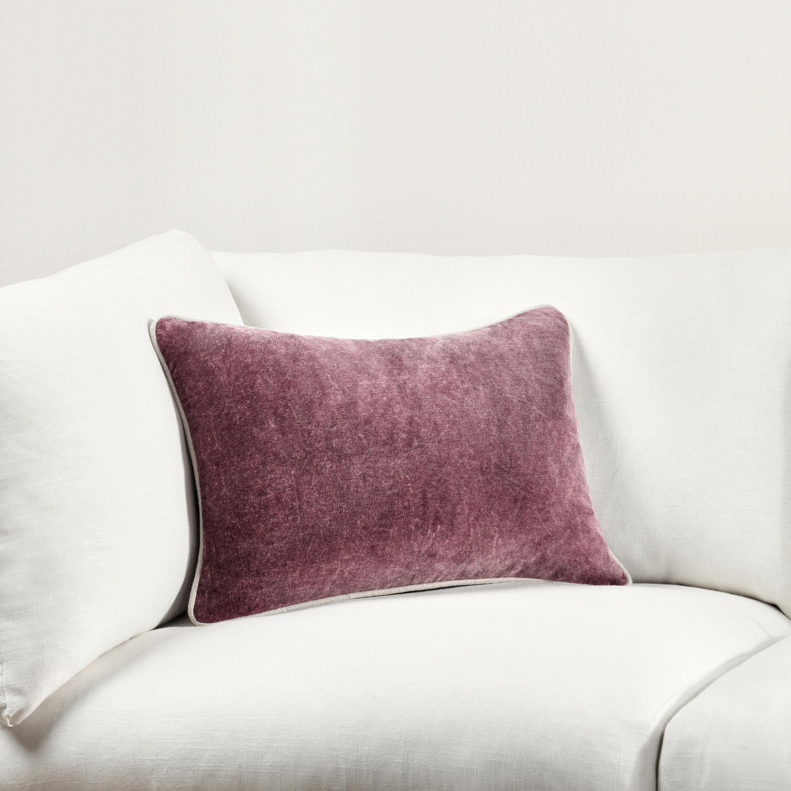 Goodall Throw Pillow, Sangria Red, Rectangle 14"H x 20"W