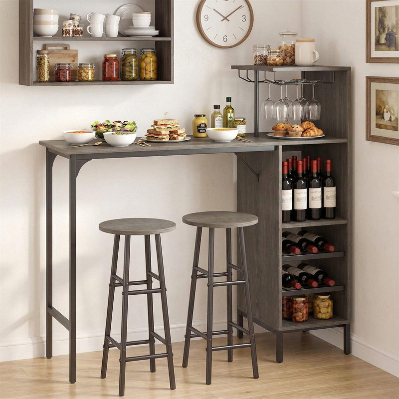 Ensemble de table de bar et de chaise de salle à manger 3 pièces à hauteur de comptoir, support à vin spécialisé pour 6 bouteilles intégré, tablettes de rangement extra ouvertes