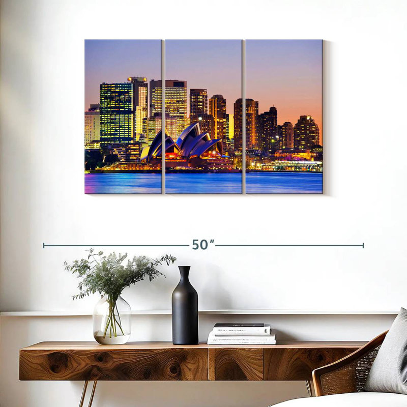 Rorry Sydney Financial Disctrict, 24" H x 38" W