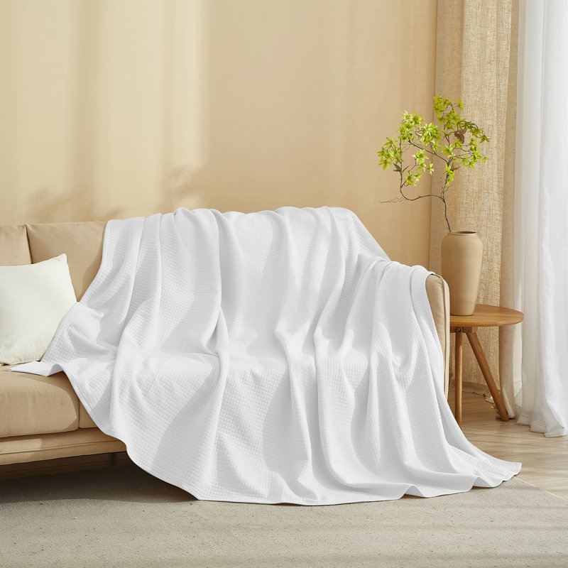 Couverture matelassée toutes saisons texturée, L 86 po x l 68 po, Blanc