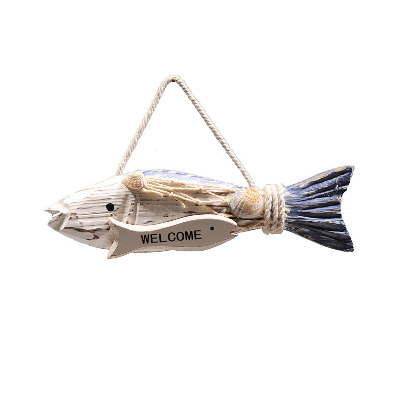 Décoration de poisson suspendue en bois avec un poisson de bienvenue