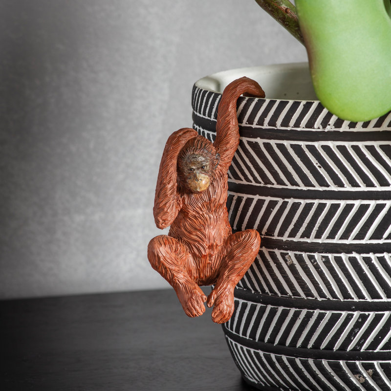 Rodrigo Monkey Plastic Garden Statue, Brown
