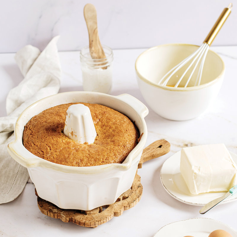 VIETRI Italian Bakers 1 Classic Cake Pan