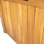 Coffre de terrasse spacieux en bois d'acacia avec ventilation à lattes, couvercle à charnières et construction résistante aux intempéries pour le rangement extérieur.