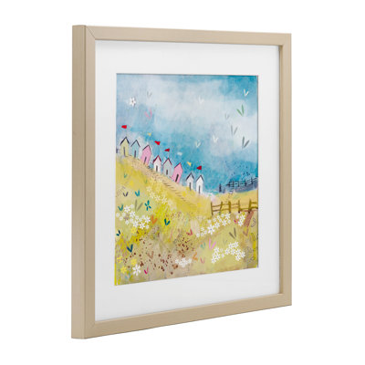 Beach Huts on Hillside, reproduction encadrée sous verre, conception de Clare Tupper