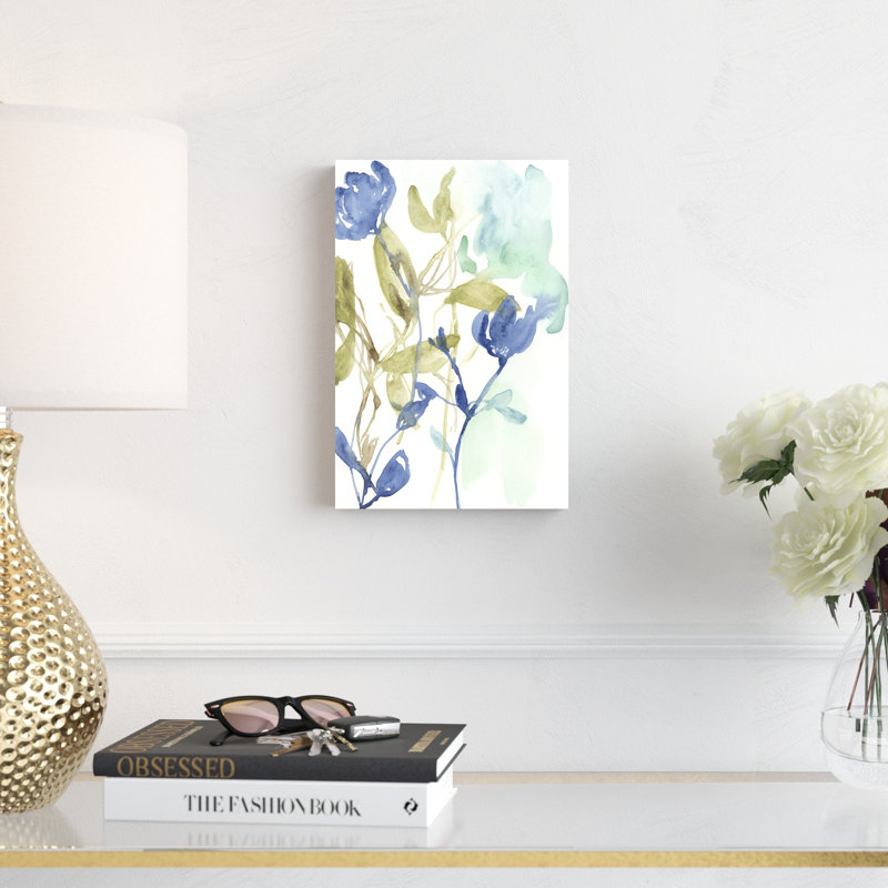 «Cobalt & Olive Bouquet I» par Jennifer Goldberger, reproduction d'art sur toile tendue, H 12 po x l 8 po