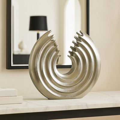 Sculpture de table en aluminium faite à la main Khairun