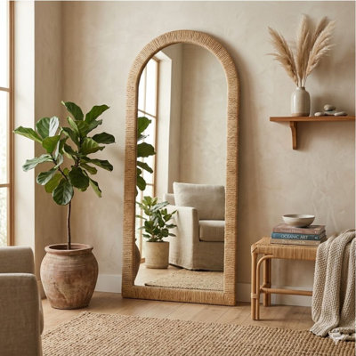 Miroir de plancher arqué 71 po Etta