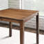 Table de salle à manger 5 pièces avec noyer carré et 4 chaises à dossier à lattes, but transitionnel, style hévéa massif, avec espace