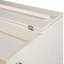 Lit blanc brossé avec tiroirs et connexions généreux. Maximisez l'efficacité de l'espace. Capacité de poids de 450 lb Devant de bande à la mode. Rangement pratique. Chargement pratique. Matelas-579439515-579439516