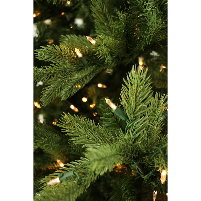 Remise en bois Arbre de Noël artificiel en forme de pin avec lumières DEL blanc chaud et base Foxtail