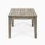 Table d'appoint durable en bois d'acacia avec une conception discrète, parfaite pour les espaces extérieurs compacts et les décors modernes.