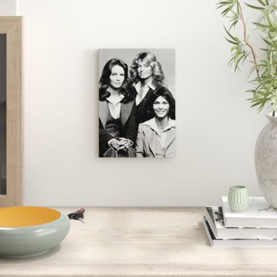 No Frame Memorabilia