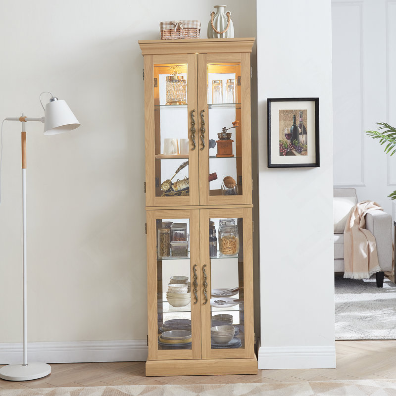 Vitrine lumineuse en verre avec tablettes réglables, poignées rétro et éclairage intérieur pour un rangement élégant