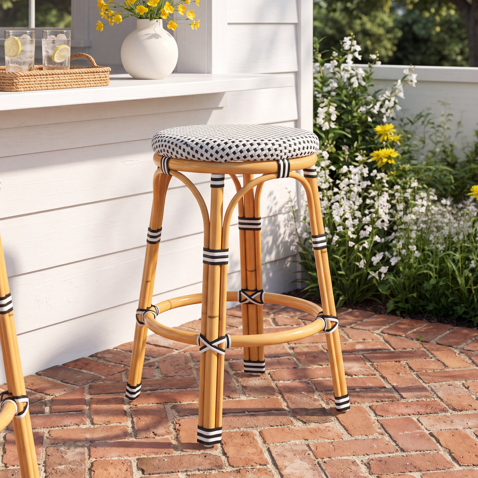 Ellie Patio Bar Stool, Black/White