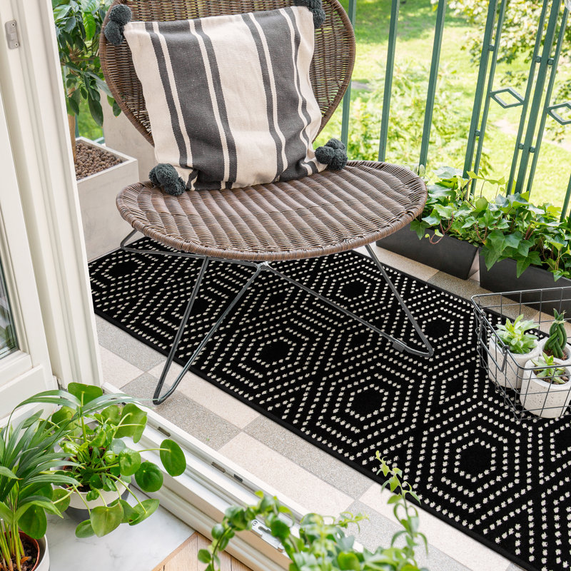 Tapis intérieur / extérieur noir Ellar, Tapis de couloir 2 pi 3 po x 7 pi 6 po