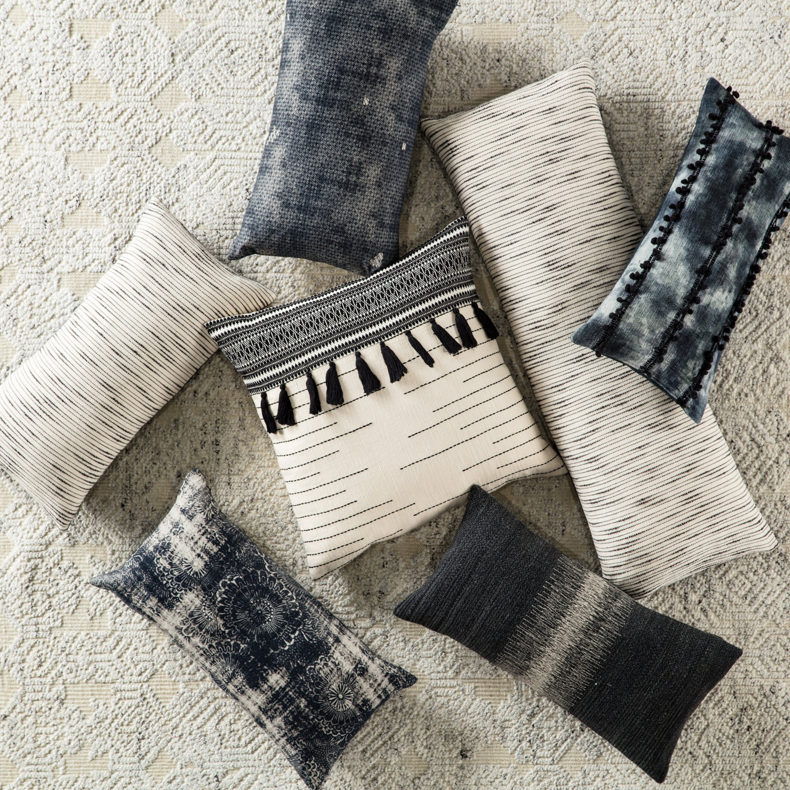 Gowan Handmade Ombre Lumbar Pillow, Black, 100% Poly Fill, Rectangle 12"H x 24"W