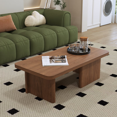 Table basse moderne en noyer moderne avec base sculpturale et plateau de table spacieux