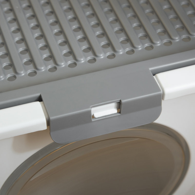 Purrfecto Polypropylene Enclosed Litter Box with Scoop