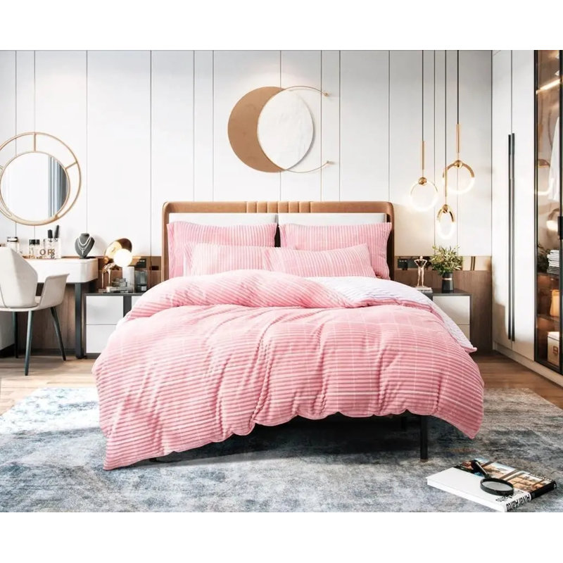 Polyester Striped Bedspread with Pillowcases Included, King Bedspread + 2 Standard Pillowcases