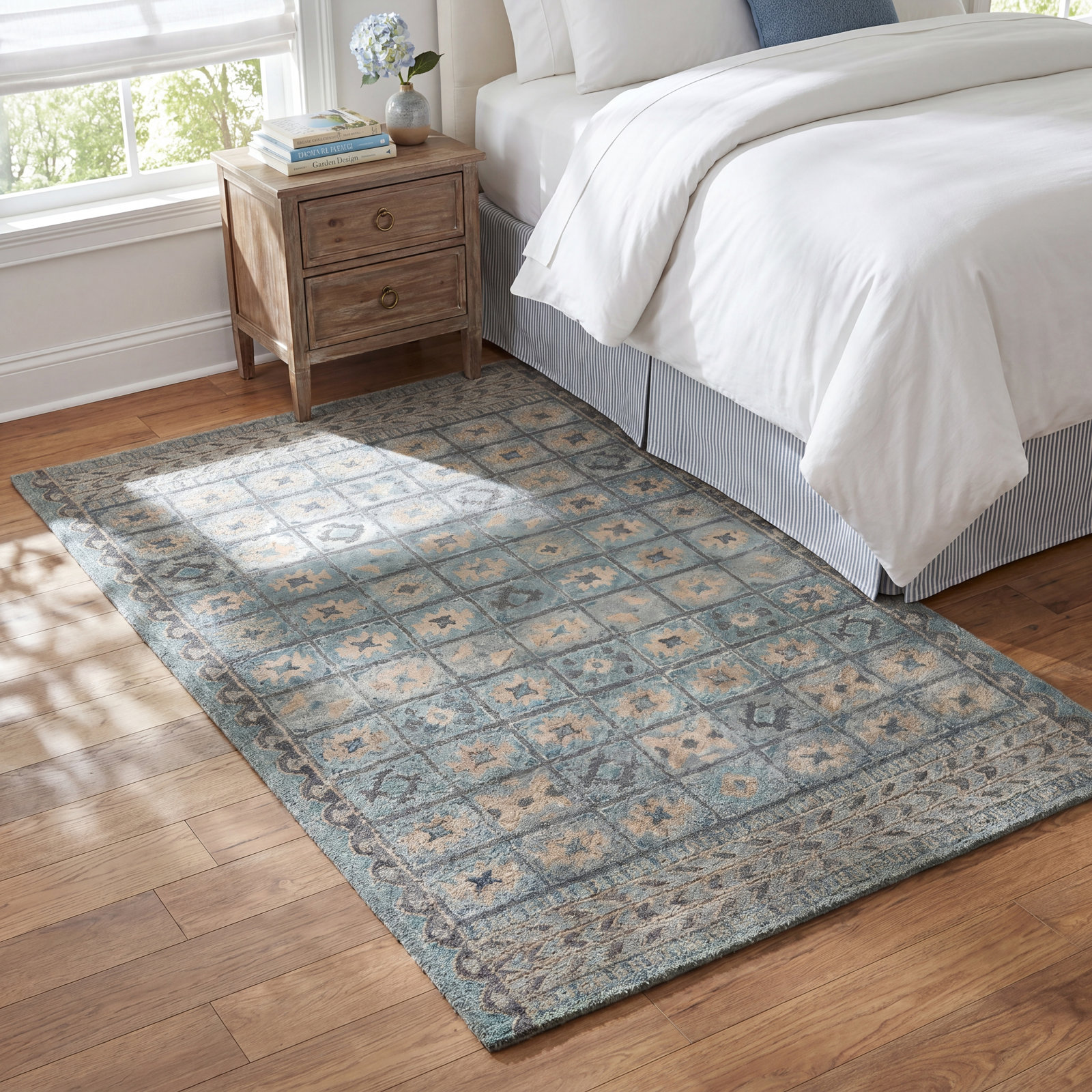 Esther Hand Tufted Wool Indoor Rug, Rectangle 7'9" x 9'9"