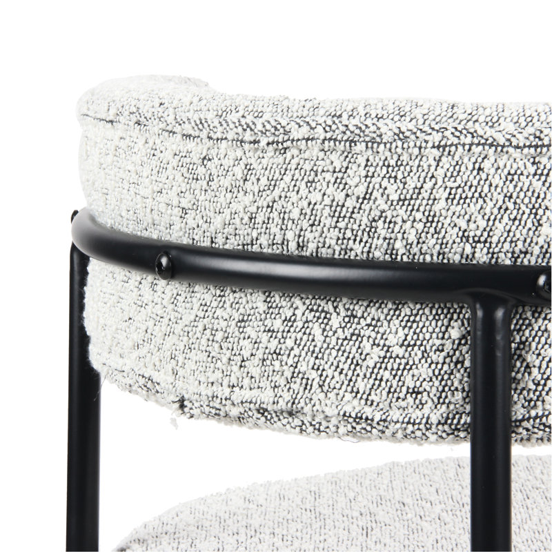 Les chaises de salle à manger rondes, de 2 - Modern Elegance High Foam, Stable Base Black White Room 2 ajoutent une touche chic et élégante à votre maison