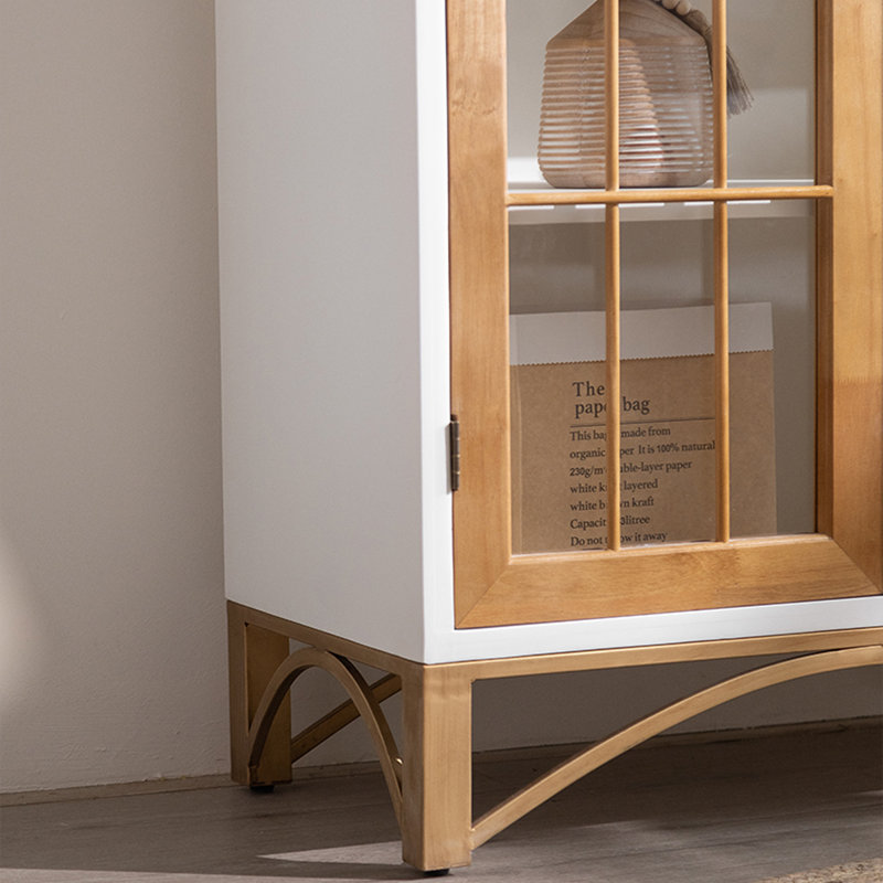 Blanc + brun + or massif + bois manufacturé + verre + fer