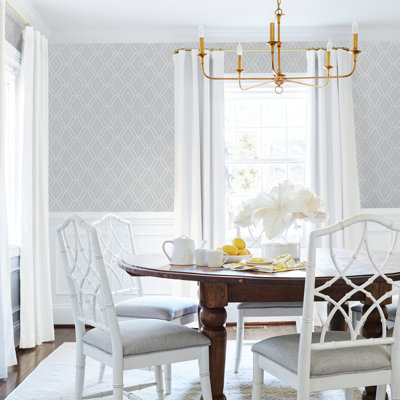 Arlesha Geometric Roll