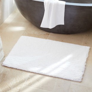 Tapis pour salle de bain à poils longs