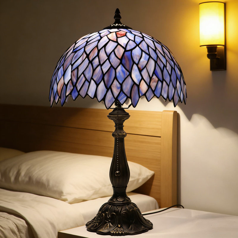 Lampe de table en verre coloré de style Tiffany avec base en bronze antique - lampe de lecture fabriquée à la main pour la chambre à coucher, le salon ou le bureau
