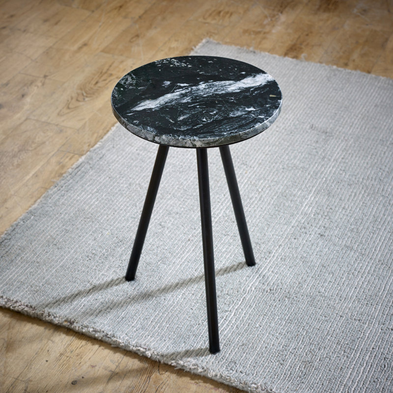 Kuske End Table, Black