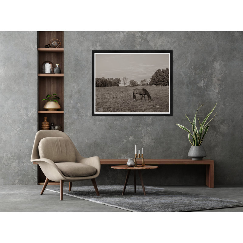 Grazing I par Tim Klein - Photographie avec cadre photo
