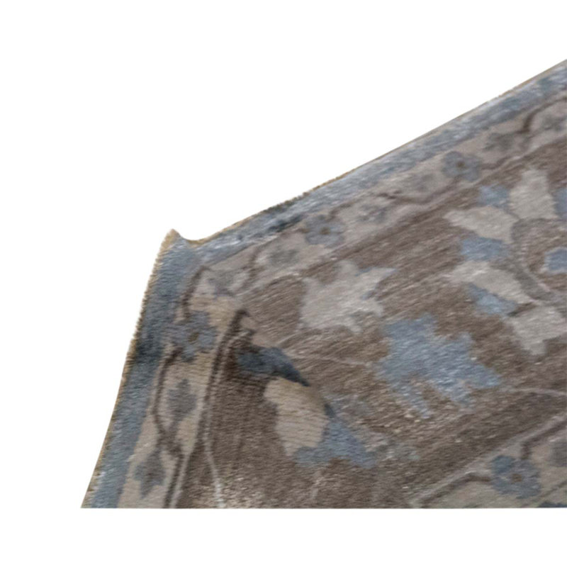 Oriental Area Rug in Gray