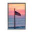 Cadre flottant du drapeau américain contre le coucher du soleil, design par Jeff Poe-590224804-590224805