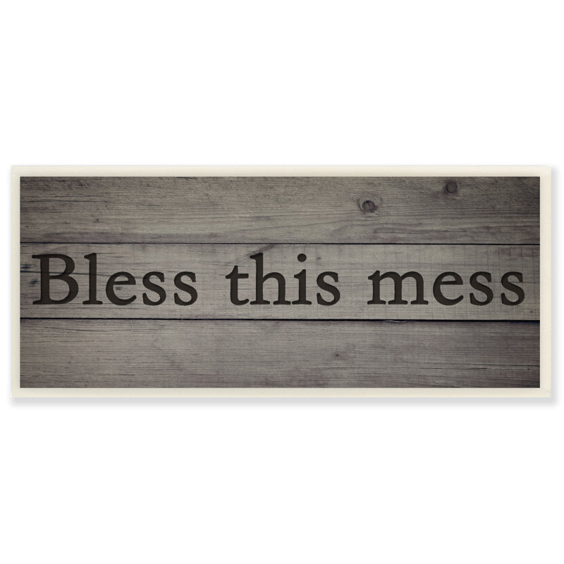 «Bless this Mess Black Rustic» par Daphne Polselli, reproduction d'art textuel, H 7 po x l 17 po x P 0,5 po, Plaque murale