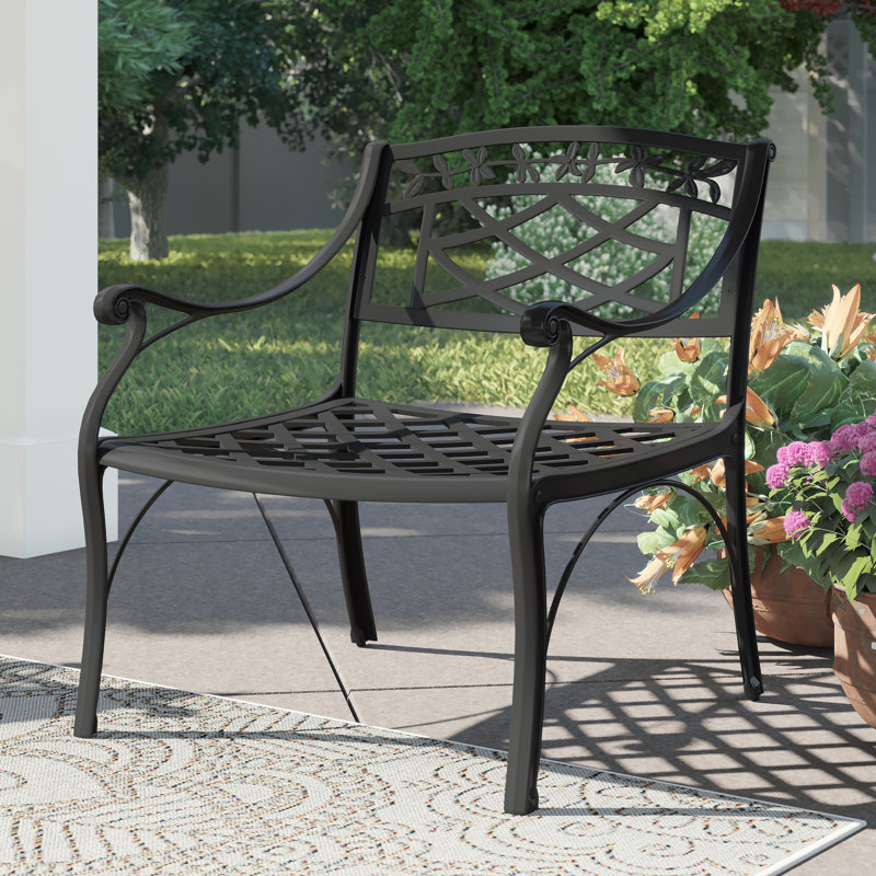 Polebridge Wicker Outdoor Lounge Chair