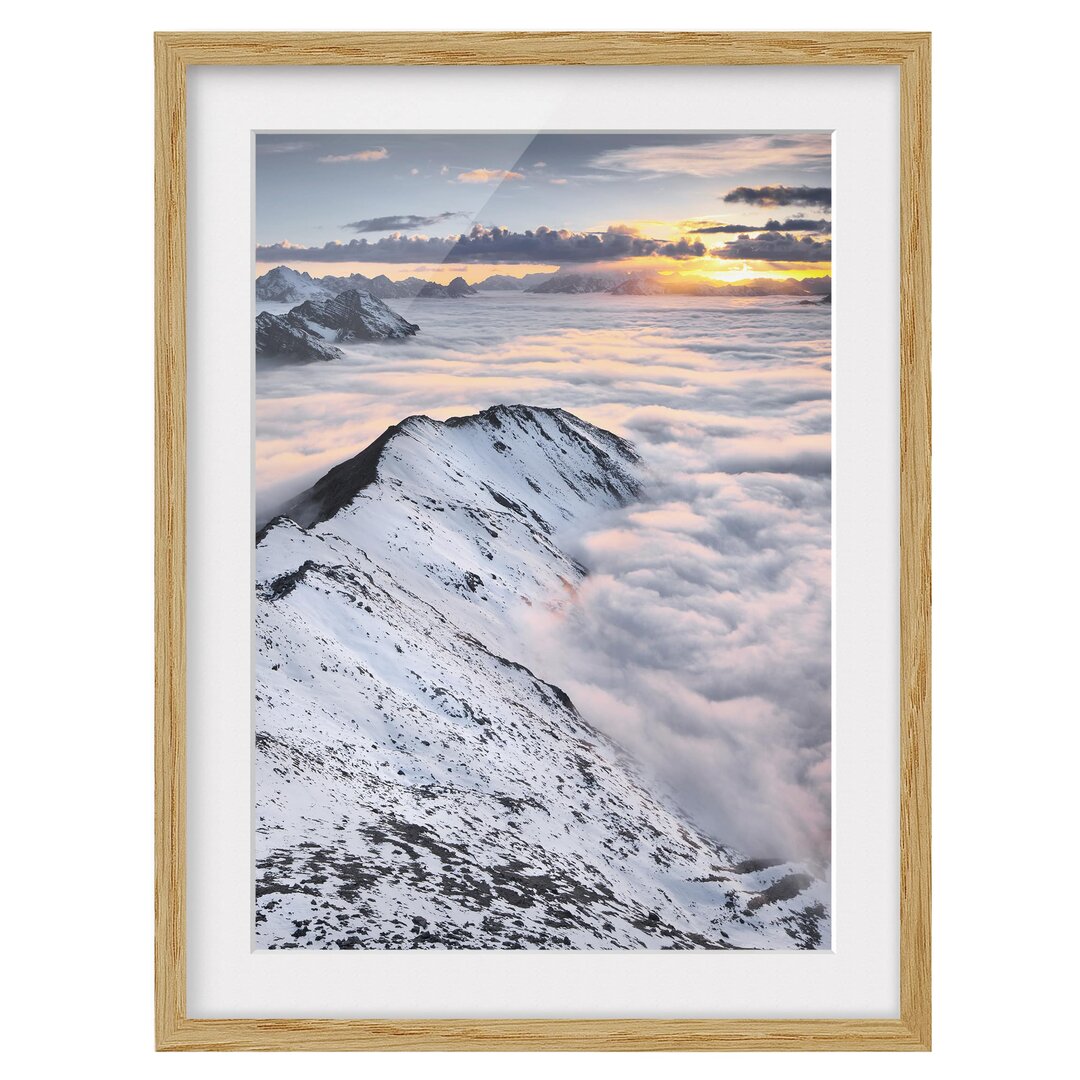 Gerahmter Fotodruck Blick über Wolken und Berge