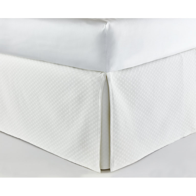 Oxford Tailored Matelassé 22" Bed Skirt, Queen, White