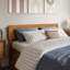 Lit plateforme en bois massif avec pied de lit et gigogne simple Orlando-96140347