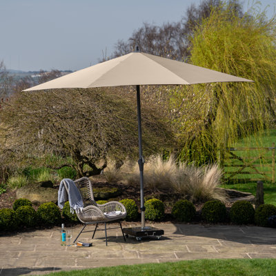 Hatten Riva Traditional Round Parasol