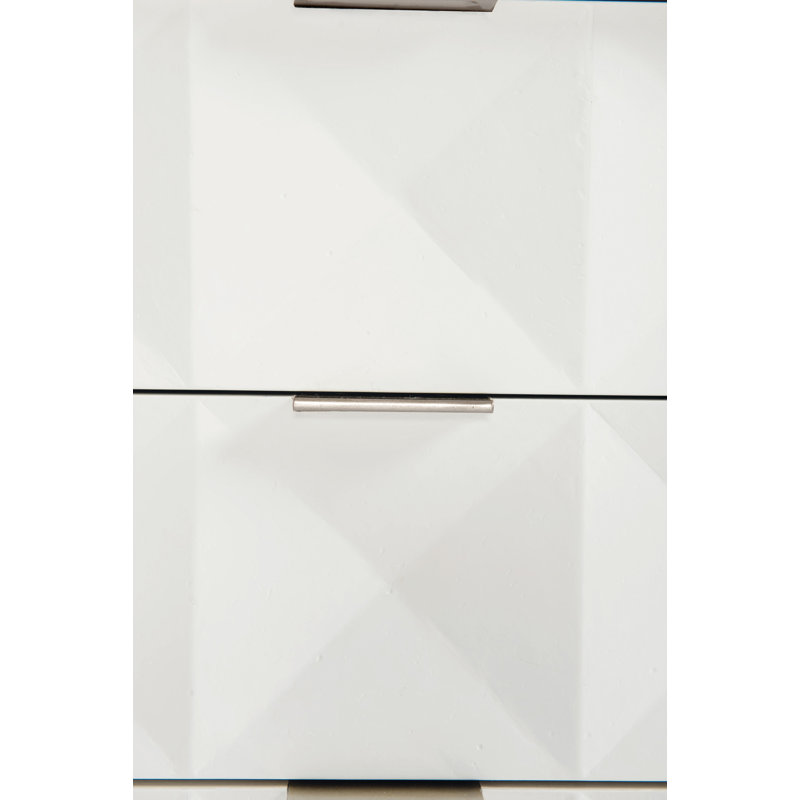 Axiom 3 - Drawer Bachelor's Chest in White/Gray
