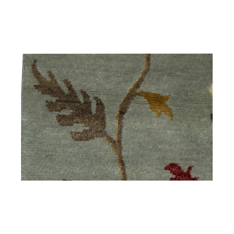 Jahan Wool Floral Area Rug