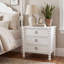 Ensemble de chambre à coucher 3 pièces Roundhill Furniture Avellune: très grand lit à colonnes avec 3 colonnes et 2 tables de chevet, finition blanche-132527690
