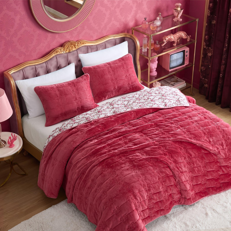Ensemble de courtepointe réversible rose Betsey Johnson, King