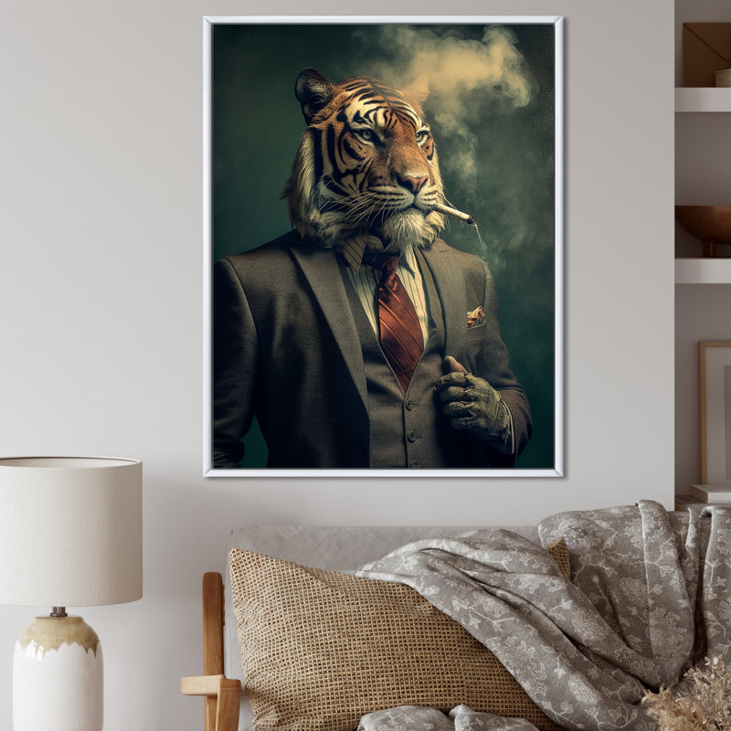 «Stylish Lion in suit smoking», reproduction sur toile, H 32 po x l 24 po x P 1 po, Cadre flottant blanc
