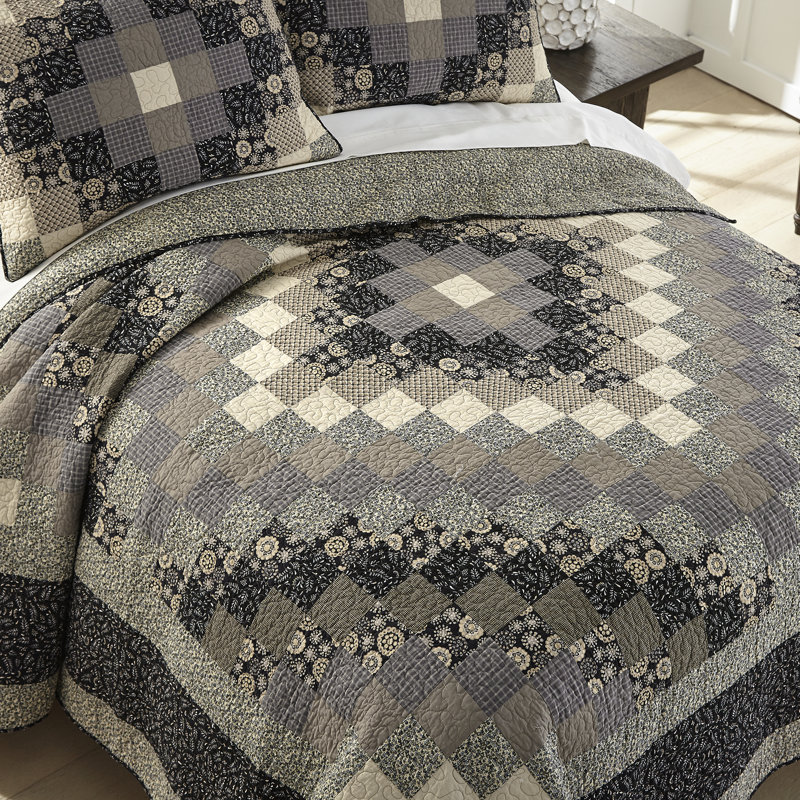 Donna Sharp Lexington Trip 3PC Pieced Cotton King Quilt Set, King Quilt + 2 King Shams