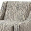 Chaise rembourrée à accoudoirs inclinés