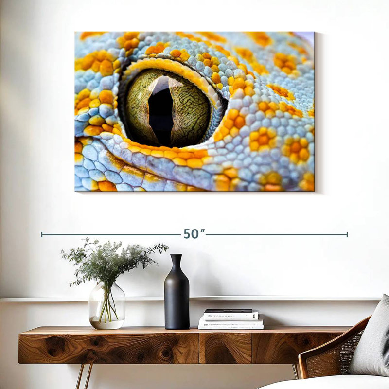 Brampt Gecko Eye, 26" H x 39" W